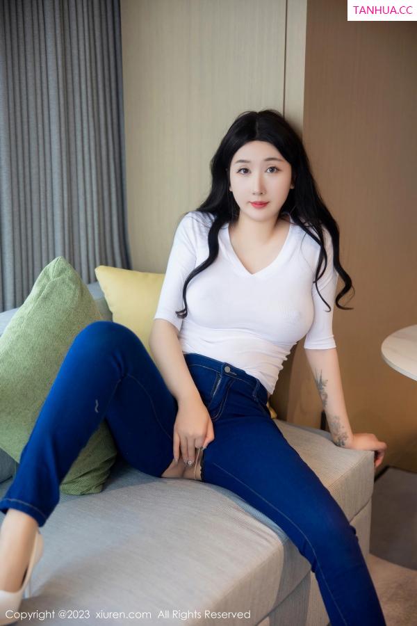 江真真  [XiuRen]高清写真图 2023.04.13 No.6570 江真真 牛仔裤美臀第35张图片